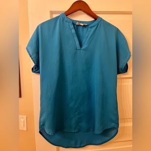 Sold ❌ Pink Rose Women’s Short Sleeve Blouse Blue size Small